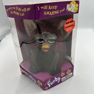 Furby Red Wolf 1999 vintage con ojos marrones sellado nuevo en caja   - Imagen 1 de 5