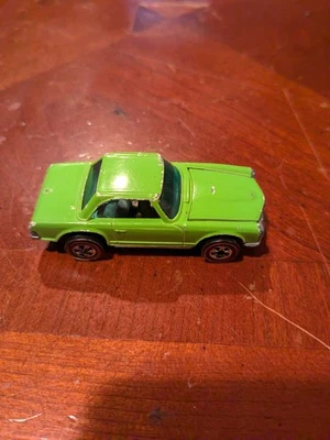 Hot Wheels 1969 Redline Mercedes Benz Foto 1 de 4