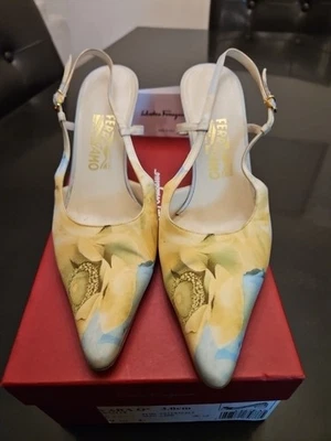 Salvatore Ferragamo туфли на каблуке с цветочным рисунком - Изображение 1 из 4