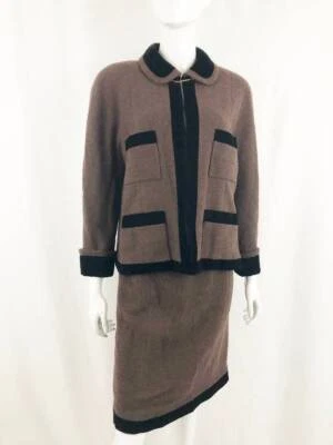 TRAJE FALDA RIBETE TERCIOPELO CHANEL AÑOS 80 TALLA M/12 Foto 1 de 4