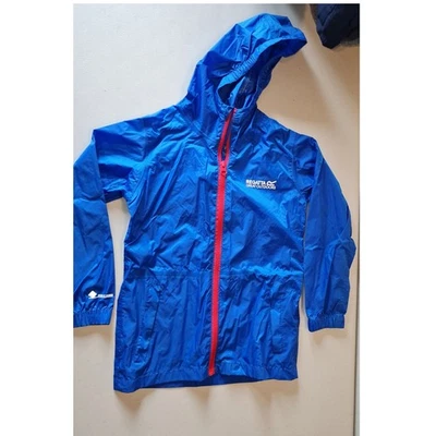 Regatta age 5-6yrs blue waterproof lightweight jacket boys - Image 1 of 4