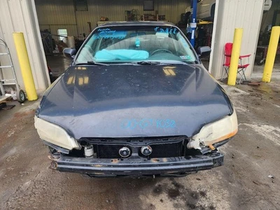 Alternador usado compatible con: Honda Accord 2000 2,3 L 4 cilindros grado A Foto 1 de 4