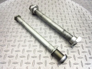 2004 04-05 Suzuki GSXR 600 GSXR600 Lot Axle Rear Bolt Swing Arm Oem - Picture 1 of 9