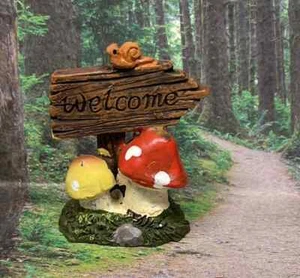 Miniature Fairy Garden Welcome Sign Mushroom Resin Figurine New - Picture 1 of 3