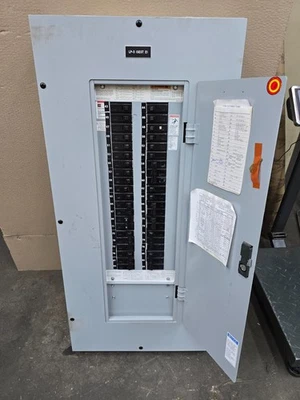 Cutler Hammer PRL1 Main Lug Panelboard 225 Amp 208Y/120 VAC 3Ø 4 Wire 42 Space - Image 1 of 4