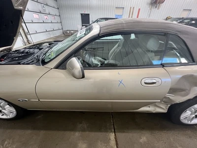 97-06 JAGUAR XK8 发球杆左侧门玻璃窗 — 第 1/4 张图片