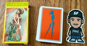 Vintage 60er Jahre zierliche 54 Mädchen Farbbilder Spielkarten Pin Up Kunst Akt Poker Spiel - Bild 1 von 2