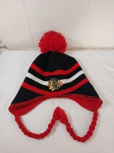 CHICAGO BLACKHAWKS Knit Beanie Winter Hat Toque Tassel Pom NHL Reebok Face Off - Picture 1 of 7