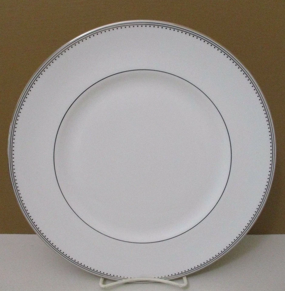 WEDGWOOD GROSGRAIN PLATINUM DINNER PLATE -10 3/4" 0605B