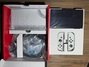 Nintendo Switch OLED Model HEG-001 Handheld Console - 64GB - White - Picture 1 of 3
