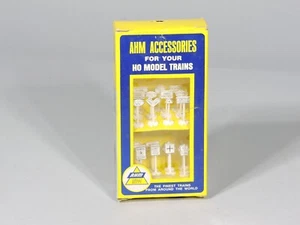 Accesorios AHM 5612 escala HO señales de ferrocarril y tráfico - Imagen 1 de 3