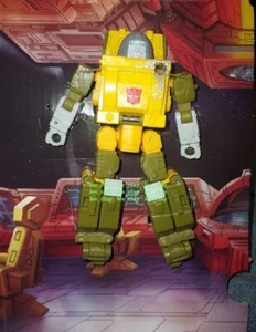 Transformers Studio '86 Buzzworthy Battle Damaged BRAWN ONLY No RATCHET - Picture 1 of 4