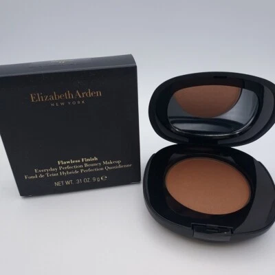 Maquillaje hinchable Elizabeth Arden acabado impecable perfección diaria avellana Foto 1 de 4