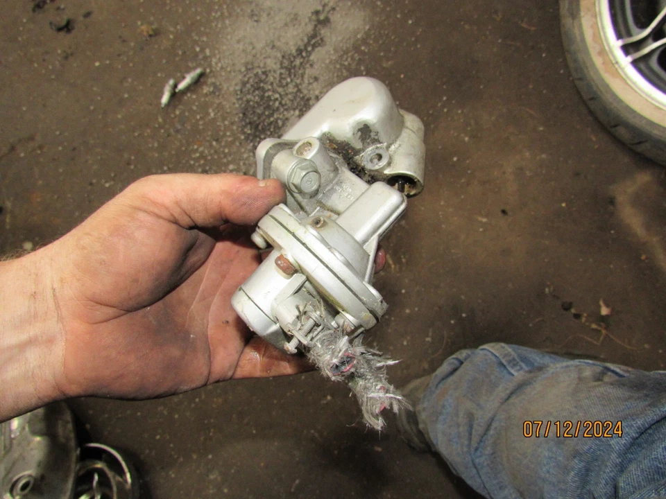 Honda GL1000 1978 Goldwing bomba de combustible de gasolina Foto 1 de 1