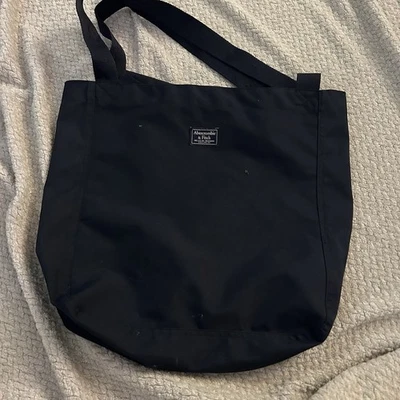 ABERCROMBIE & FITCH ТЕМНО-СИНИЙ СУМКА С КОРОТКИМИ РУЧКАМИ - Изображение 1 из 4