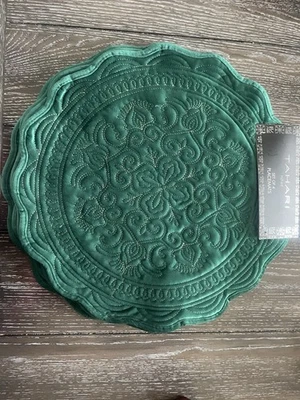 Tahari Home Green Round Velvet Placemats Set of 4 Holiday Christmas NEW - Image 1 of 3