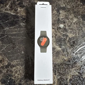 Samsung Galaxy Watch 7 - 40mm - Green - BT Version - BNIB - Picture 1 of 3
