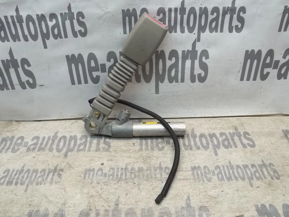 2007-2009 CADILLAC SRX OEM DRIVER SIDE LEFT FRONT SEAT BELT BUCKLE LOCK LATCH - Imagem 1 de 4