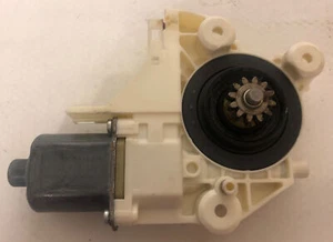 MOTOR REGULADOR DE VENTANA ELÉCTRICA TRASERA IZQUIERDA ORIGINAL FORD FOCUS MK2 0 130 822 219 - Imagen 1 de 4