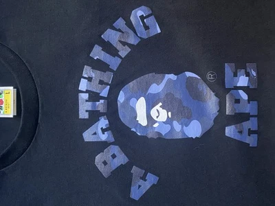 Camiseta Auténtica A Bathing Ape Talla Grande Foto 1 de 4