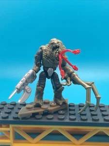 Mega Construx Halo Universe Series 3 Flood Brute - Picture 1 of 2