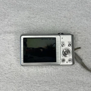 Samsung TL110 14.4MP Digital Camera Silver - Picture 1 of 5