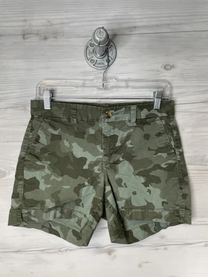 Old Navy Shorts Womens 4 Green Camo Everyday Short Mid Rise Cotton Stretch - Image 1 of 4
