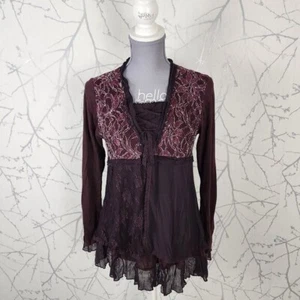 Markenlos lila burgunderrot Spitze Overlay Babydoll Fee Bluse | Damen S - Bild 1 von 5