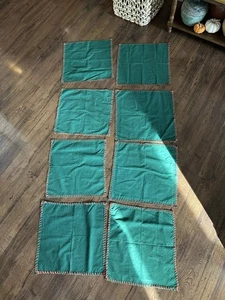 Vintage Crate & Barrel Holiday Green Red Trim Dinner Napkins Set 8 - Picture 1 of 7