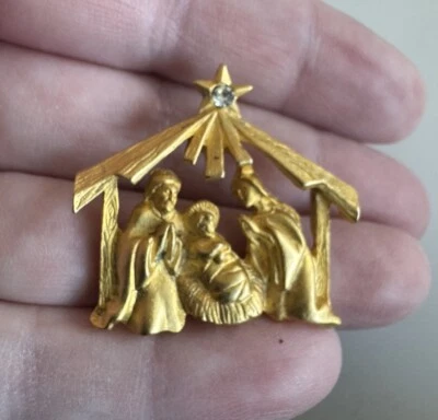 Gold Tone Nativity Lapel Pin Matte Christmas Manger Rhinestone Star Brooch - Image 1 of 3