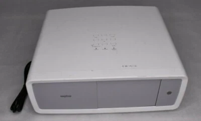 Sanyo PLV-Z700 Projector  1080P Home Theater Projector with Remote. - Image 1 of 4