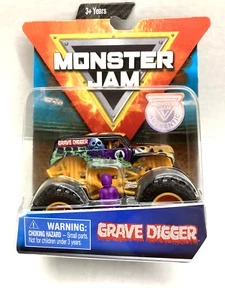 Monster Jam "GRAVE DIGGER" FIGURE AND POSTER INCLUDED  2019  1:64 - Picture 1 of 2