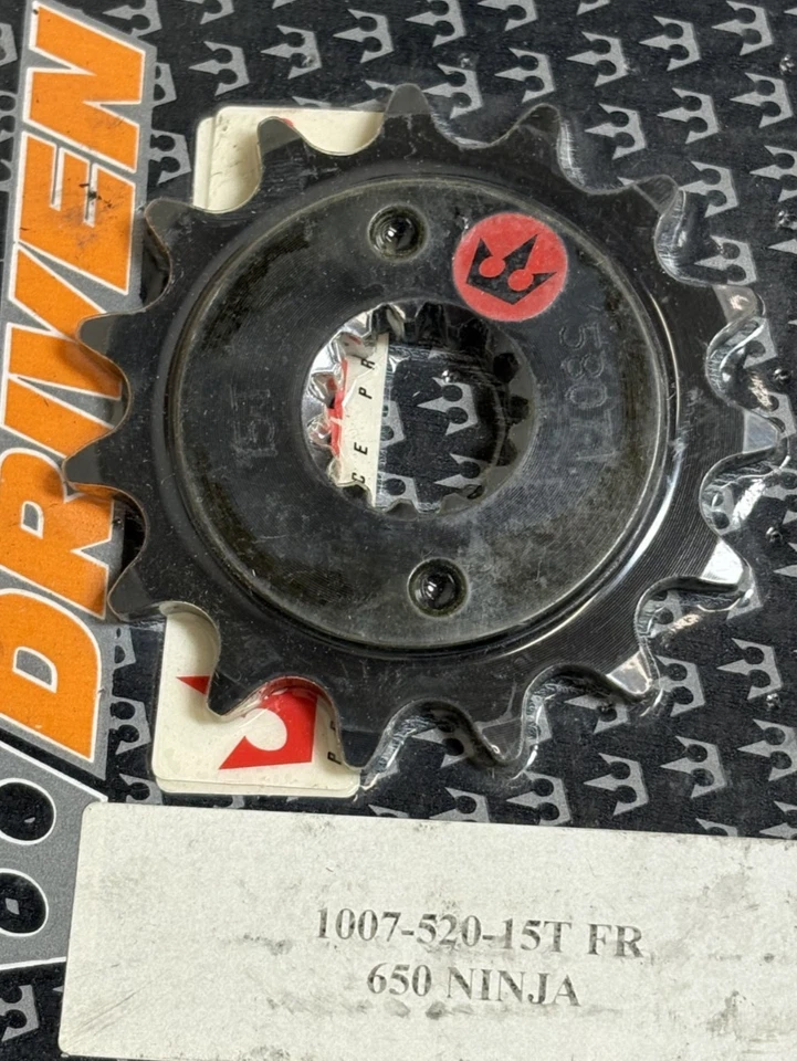 1007-520-15T FR NUEVO PIÑÓN DE CONTRAEJE ACCIONADO POR FABRICANTE ORIGINAL 15 DIENTES, NINJA 650 Foto 1 de 1