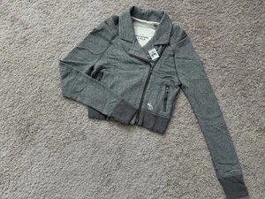 Neu mit Etikett Y2K Abercrombie & Fitch Damen grau Cropped Reißverschluss Jacke Größe L - Bild 1 von 8