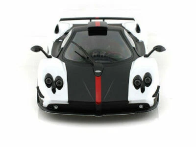 MOTORMAX PAGANI ZONDA 5 CINQUE WHITE 1:18 SCALE CAR BY 79158 - Image 1 of 4