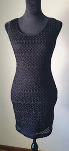 NWT Guess Black Sleeveless Crochet Knit Lined Stretchy Dress Size 4 Gold Zipper - Picture 1 of 6