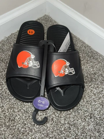 Cleveland Browns  NFL Mens slides Cover