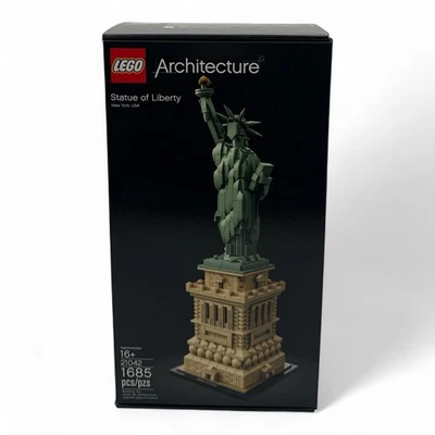 LEGO Architecture 21042 Statue of Liberty Brand New & Factory Sealed - Image 1 of 4