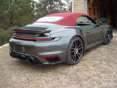 Porsche 911 2021  Foto 1 de 4