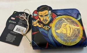 Loungefly/Marvel ~ Dr. Strange Multiversum Madness ~ Glow in Dark Geldbörse. Neu mit Etikett - Bild 1 von 2