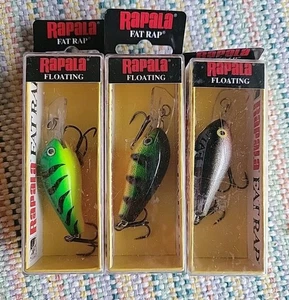 Set Of 3 NEW Rapala Fat Rap Lures FR-5 NIB Finland Assorted Colors - Picture 1 of 3