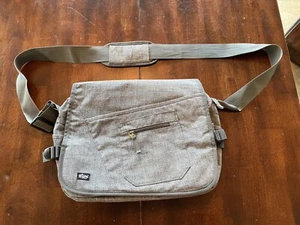 757 Qipi Grey and white Computer Laptop Briefcase Bag - Photo 1/8