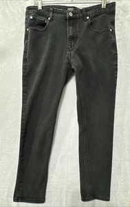 WESC Eddy Mens Sz 30x32 Black Tapered Leg Denim Jeans Logo - Picture 1 of 9