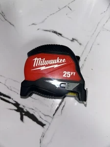 Milwaukee 25' FT Compact Wide Blade Magnetic Tape Measure 48-22-1025M - Picture 1 of 1