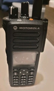 MOTOROLA XPR7550E AAH56RDN9RA1AN ENABLED UHF TWO-WAY DIGITAL RADIO GPS +ANTENNA - Zdjęcie 1 z 10
