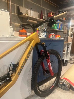 Santa Cruz Bronson CC V4 X-Large Mullet SLX Bomber Z1 Coil Hayes Dominion 2023 Foto 1 de 4