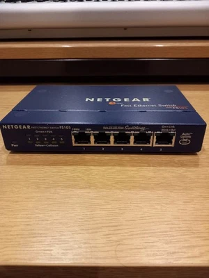 Netgear FS105 Unmanaged Switch 5 Port 10/100 Fast Ethernet - Image 1 of 4