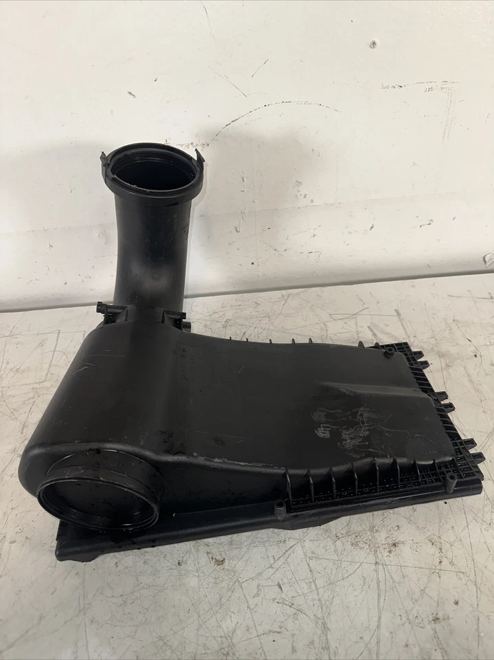 Purificador de aire normal de 3,6 L para 04-06 08-10 Porsche Cayenne OEM Foto 1 de 4