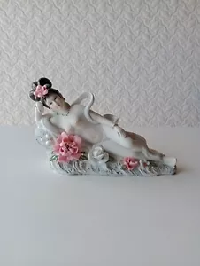 Japanese Geisha Porcelain Figurine Statue Floral Collectors - Picture 1 of 14