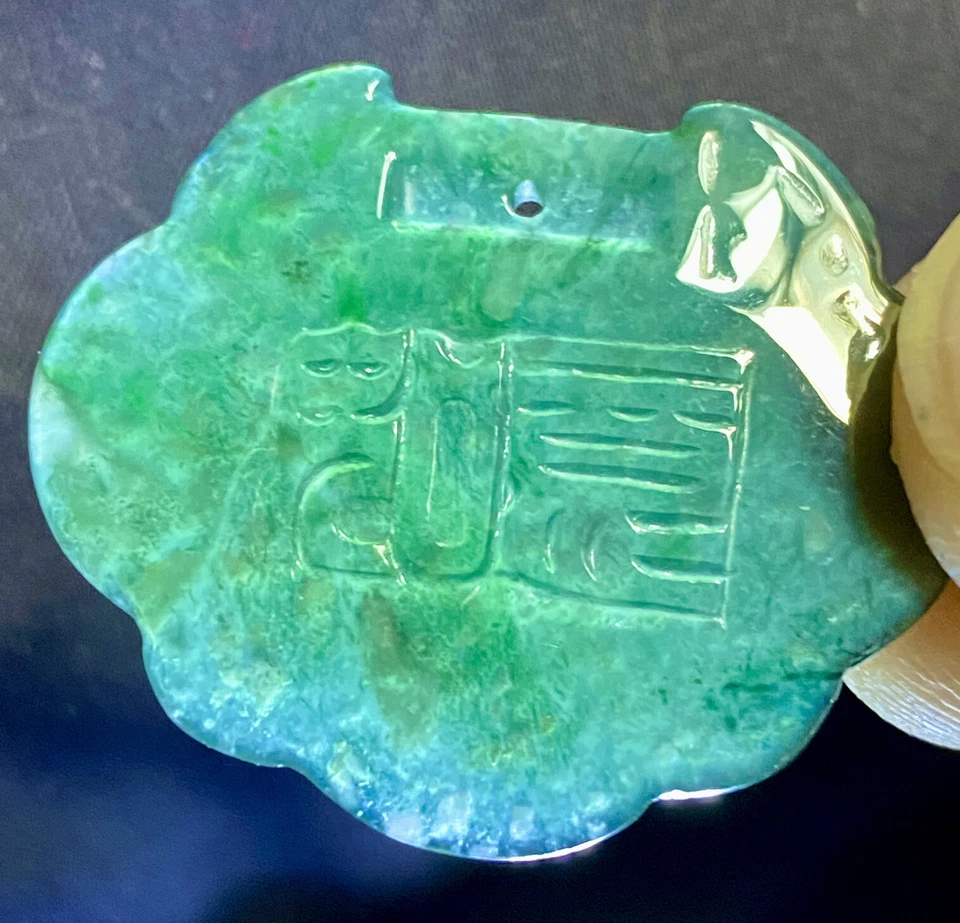 COLGANTE BIRMANO NATURAL AGUA HELADA BRILLANTE VERDE ESMERALDA JADE A RUYI 21ct Foto 1 de 4